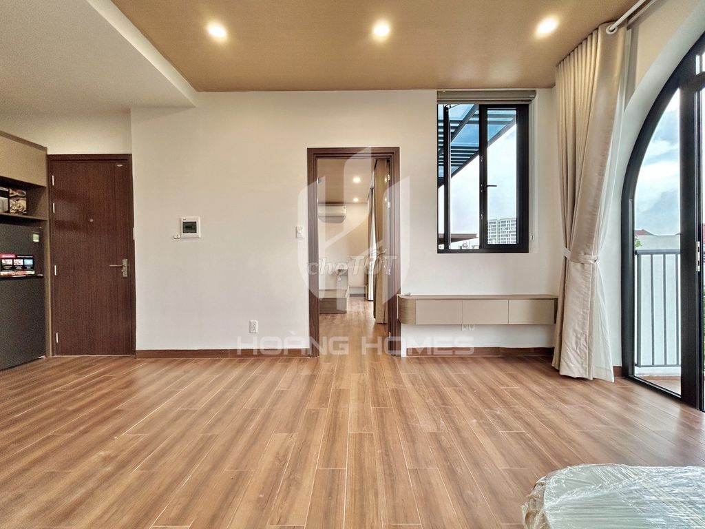 Open penthouse 1 bedroom 2 ccol near The Global City