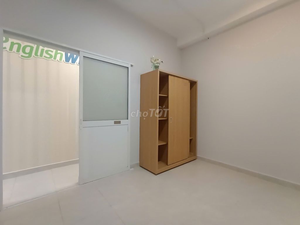 Two bedrooms 70 meters, Cộng Hòa Front near Etown.