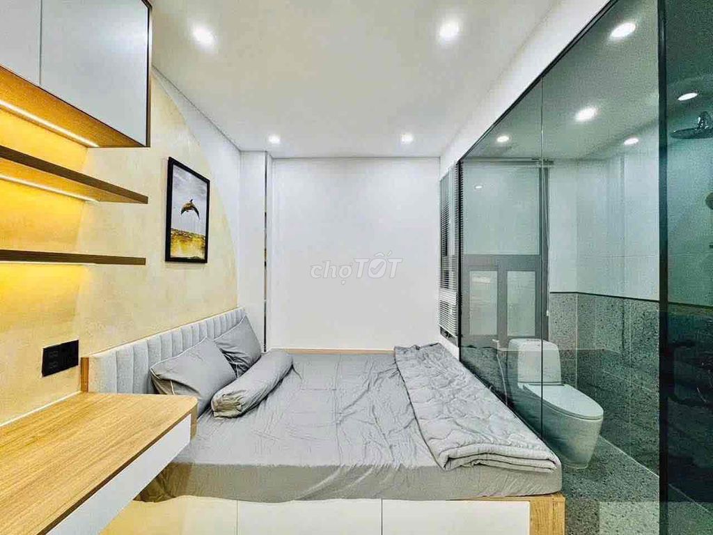 A nice place. One Quang Trung murder. Two third floor bedrooms.