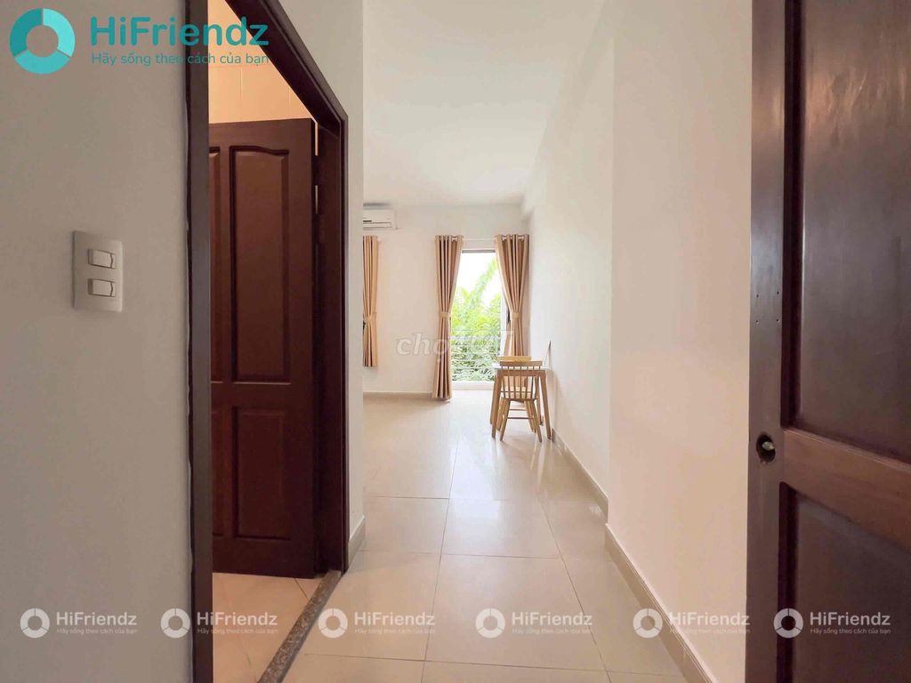 renting the beautiful balcony full utility
