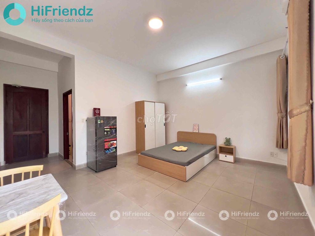 renting the beautiful balcony full utility