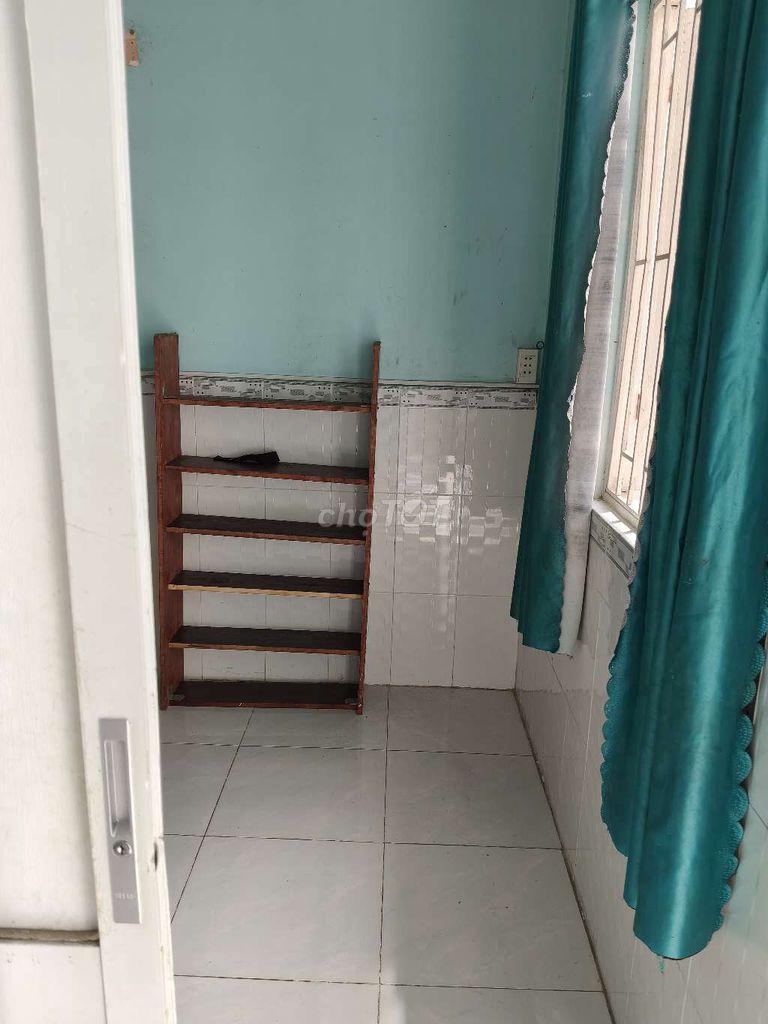 Rent a room at 1115 Huỳnh Tấn Phát.