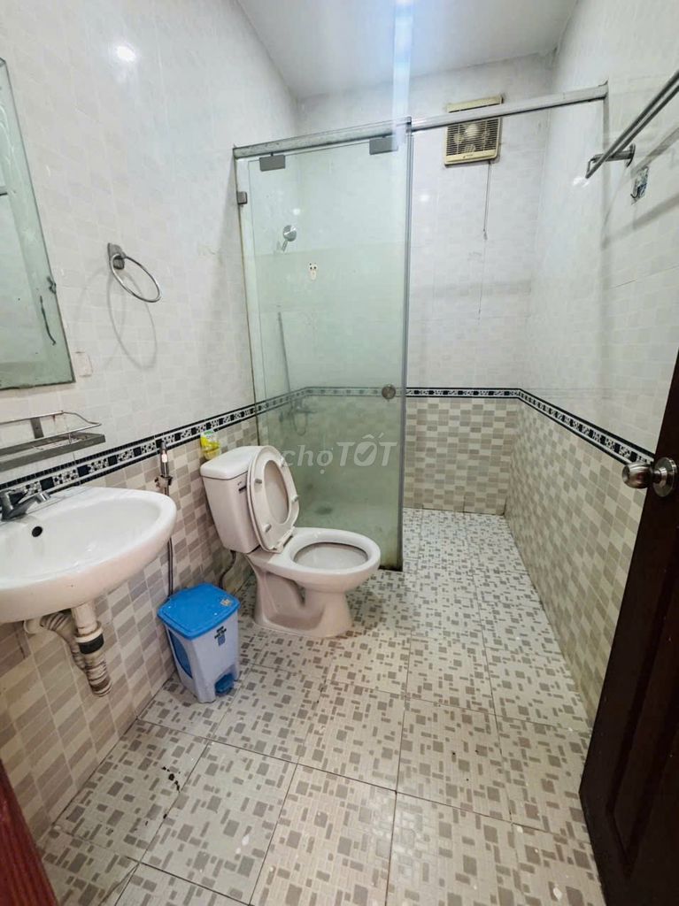 Rent a new room in Central Mountain: 28 meters, 4.5 million, good security.