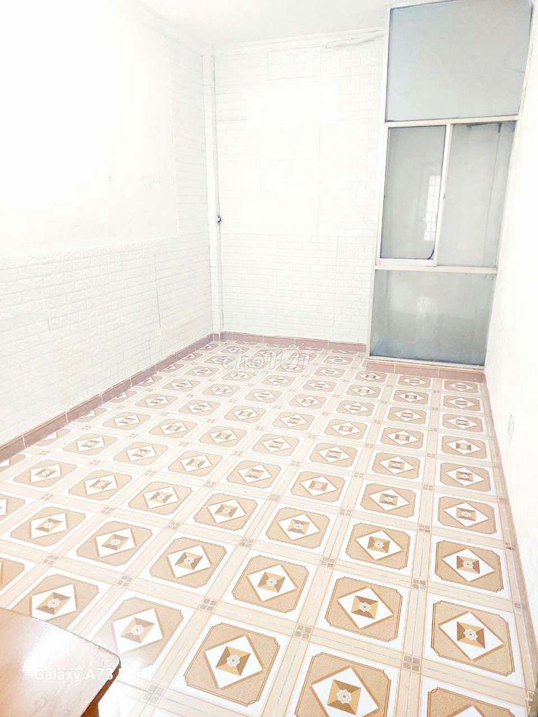 Rent the county room 10.5. Freely free. 22 meters.2 million.