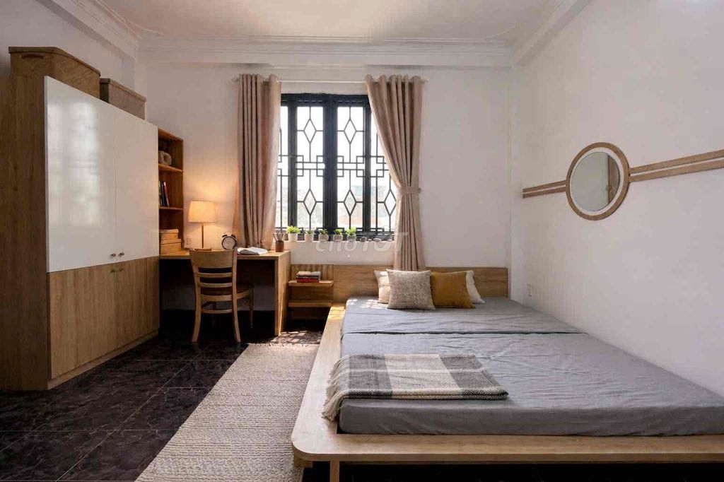 Roomkeeping support until early November! studio - kitchen split, full interior
