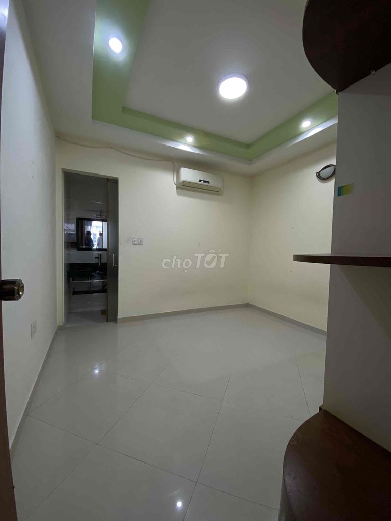 Rent the District 11 Minh Phụng 3 floor 3.5 x 10 traffic alleys-- 15 million
