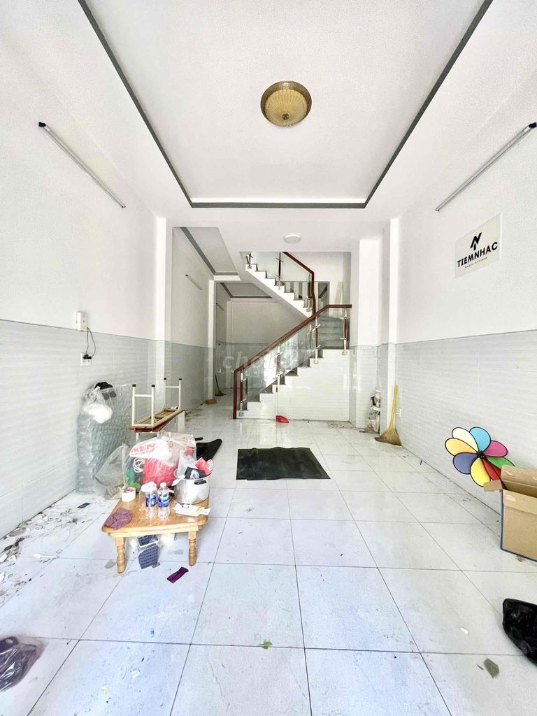 Ten meters down the road. Aeon Tân Phú - 4 x 14 meters - 3rd floor - low price