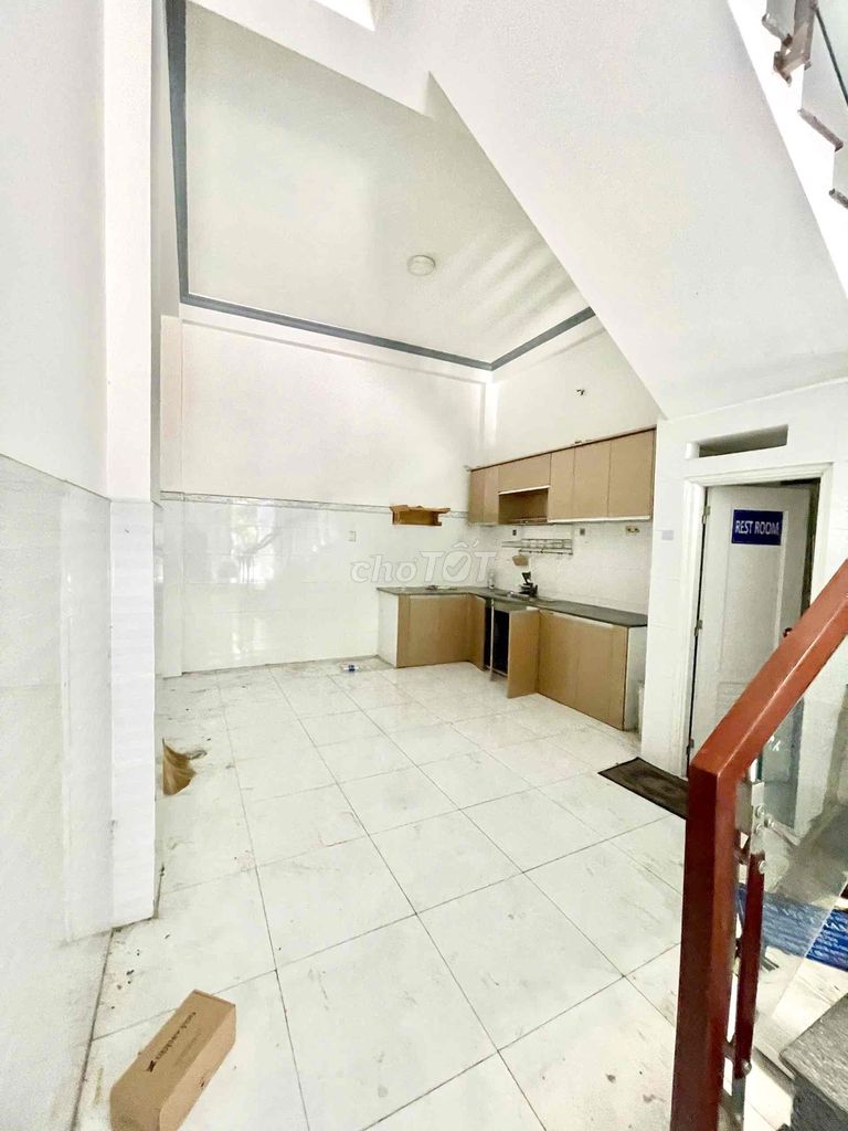 Ten meters down the road. Aeon Tân Phú - 4 x 14 meters - 3rd floor - low price
