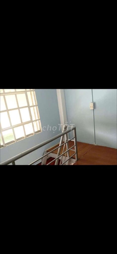Rent the ground floor, guard, near the New Shun.