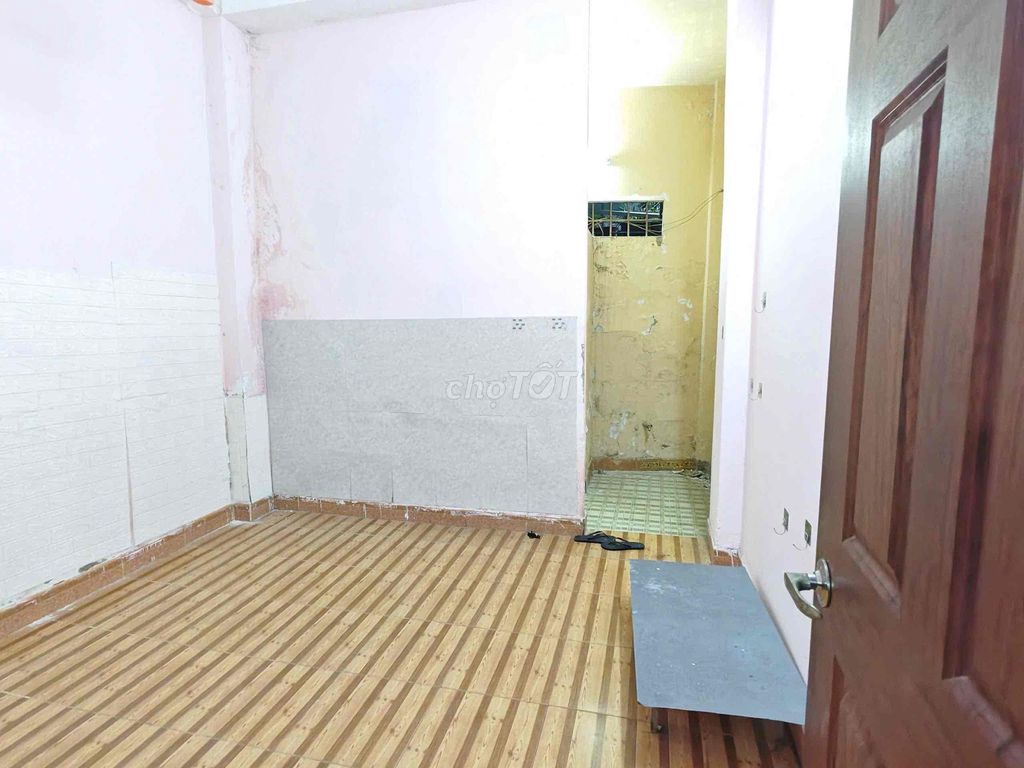 (6 million) Rent two floors of Đỗ Xuân Hợp, 56 meters2, two bedrooms, two toilets.