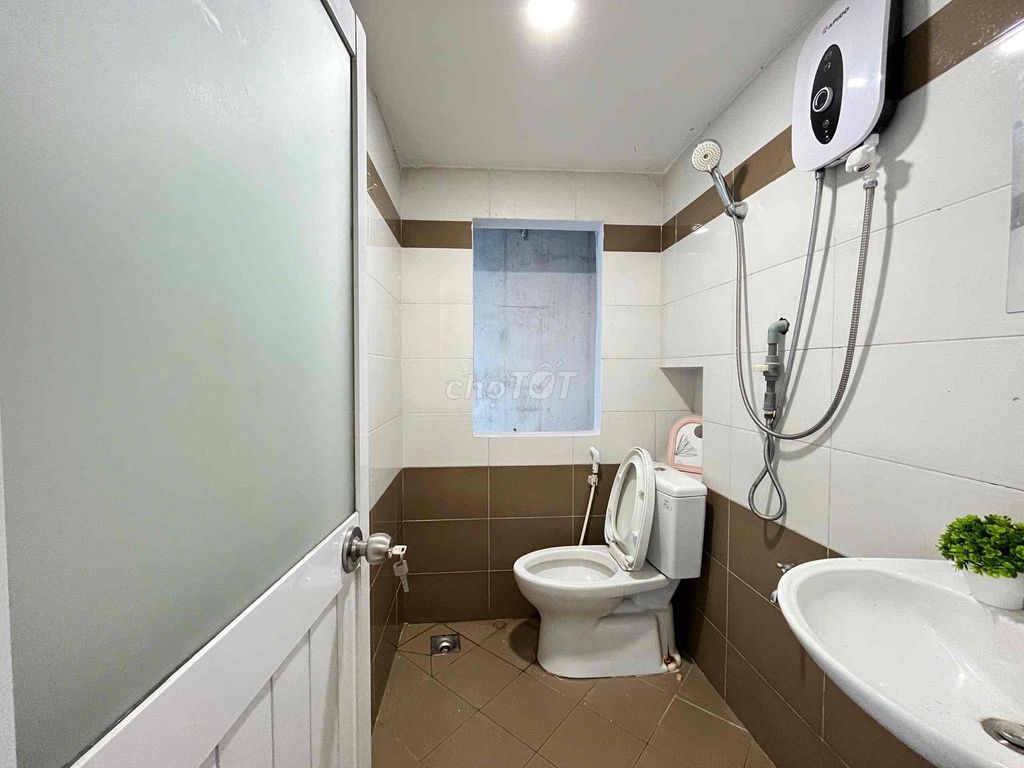 Rent a private washing machine studio right out of Nguyễn Thị Thập - rmit - ufm