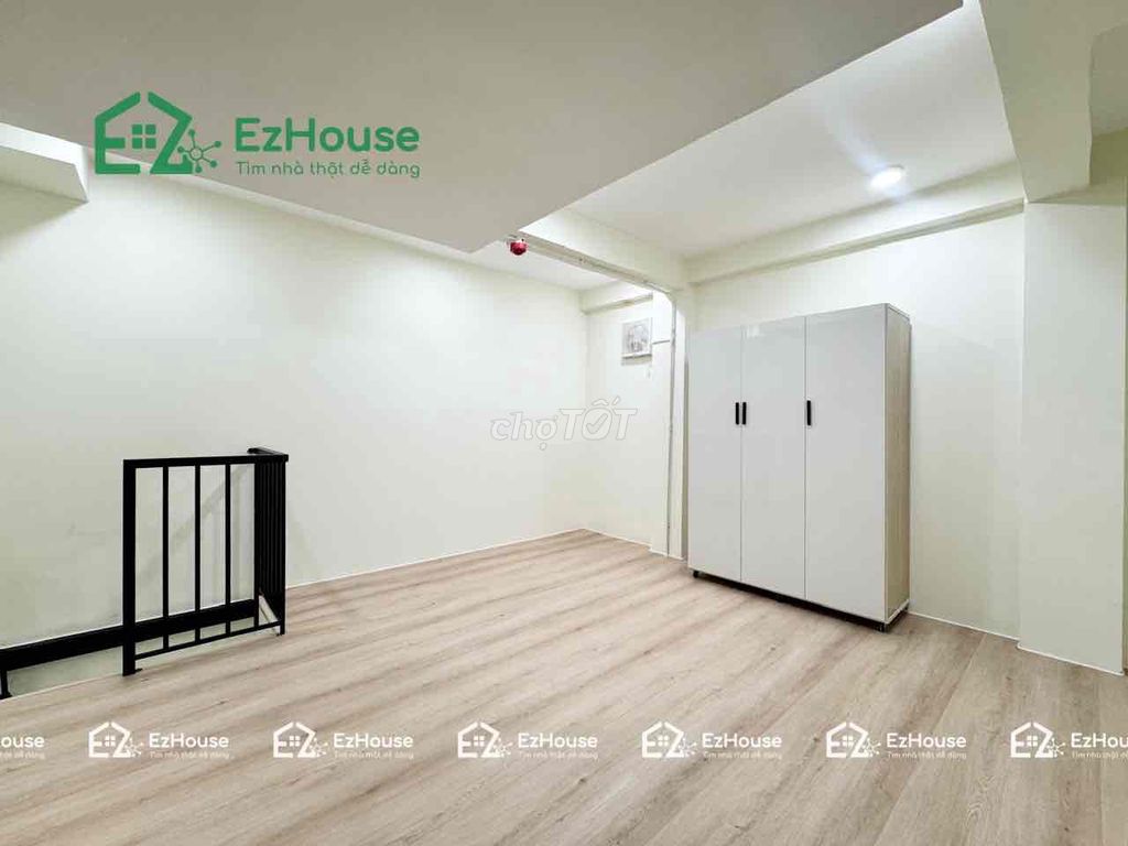 300 M walk -- just built - full interior - 1 1 st floor 1 is super-size - 5 million