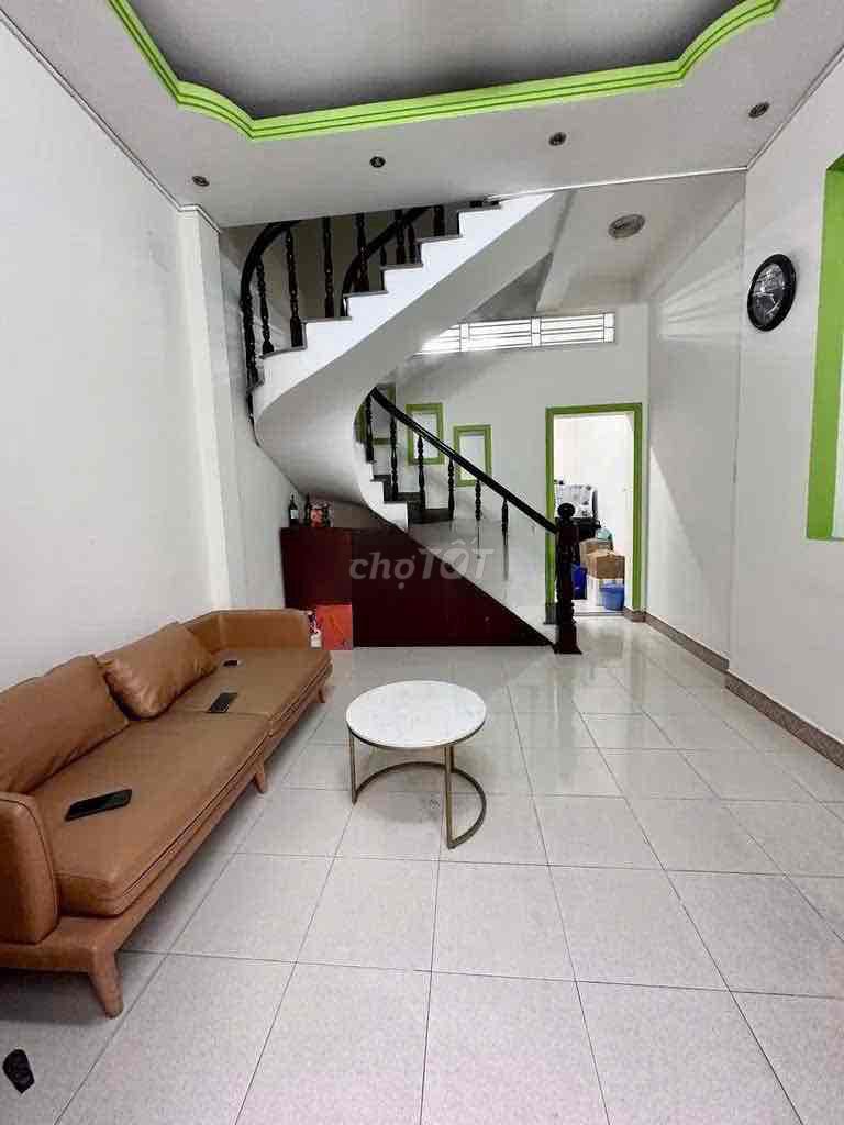 Only 12 million a month-- the original house of Reddit 19, Bình Thạnh
