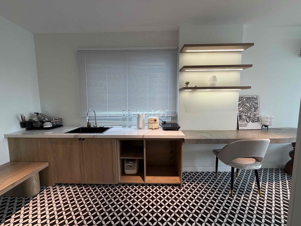 The new service apartment is 100%, Feull Seven, Long Island, La Bason, La Bason 1.