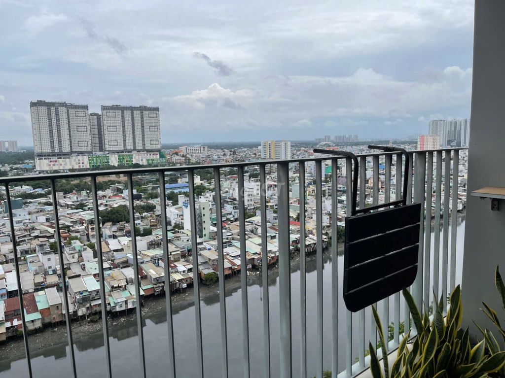 We need to rent out Diamond Lotus Riverside.