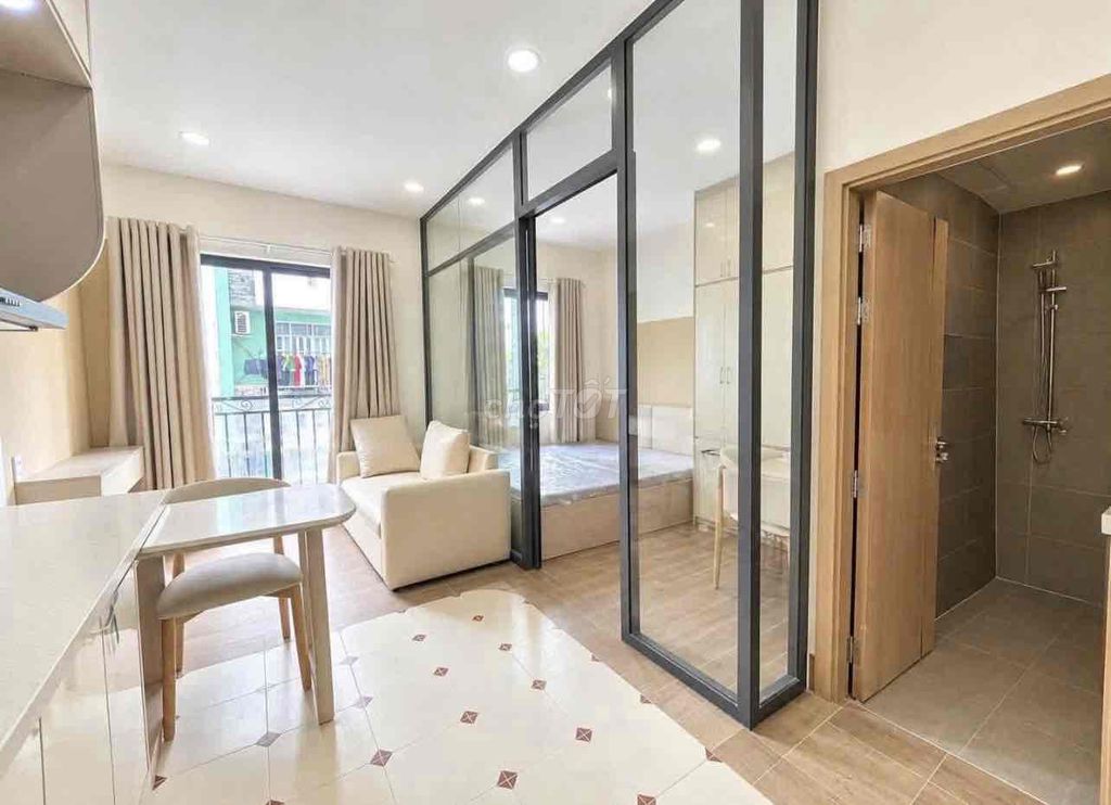 Rent a new balcony studio.