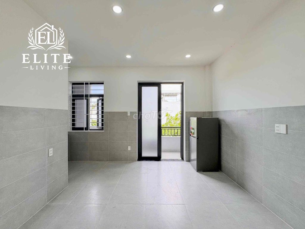Lê Văn Việt-end room is 100 percent new, close to high-tech.