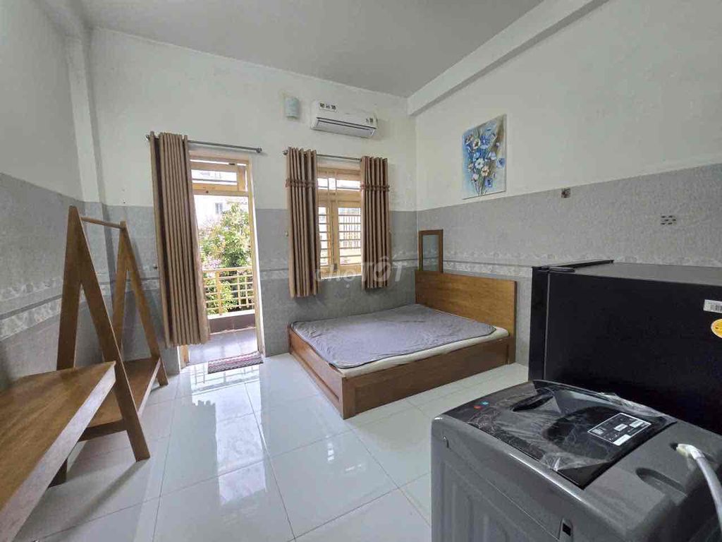 The inside room-- there's a balcony, a personal washing machine Đỗ Bí-- Tân Phú