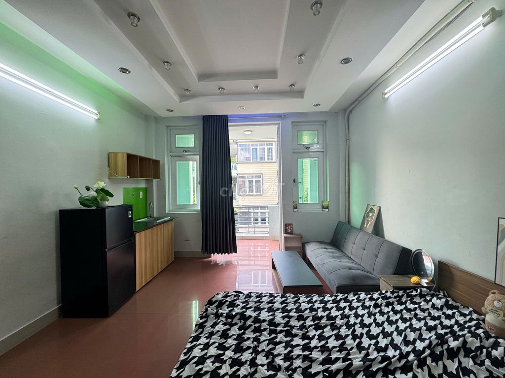 The Tân Bình wide balcony studio only 6 million5