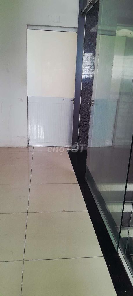 Rent an area room using 50 m2