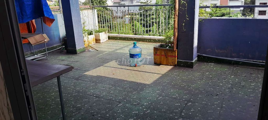 Rent an area room using 50 m2