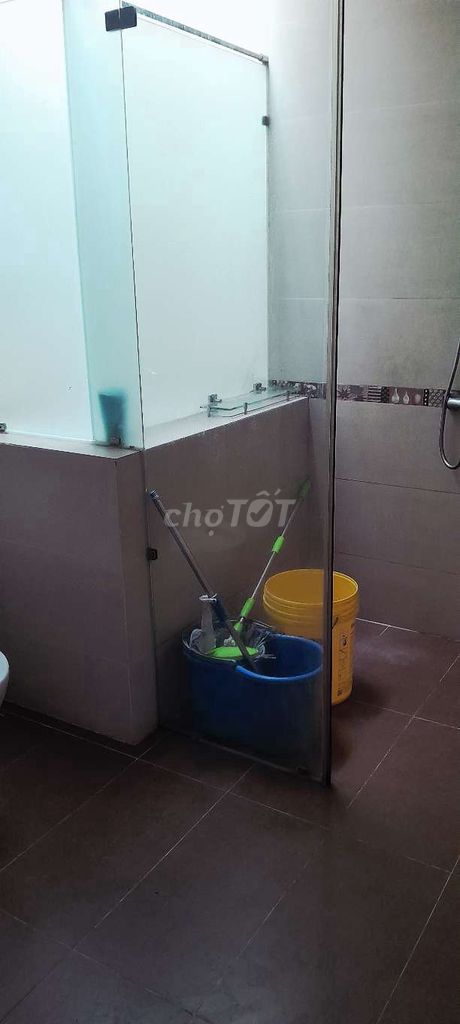 Rent an area room using 50 m2