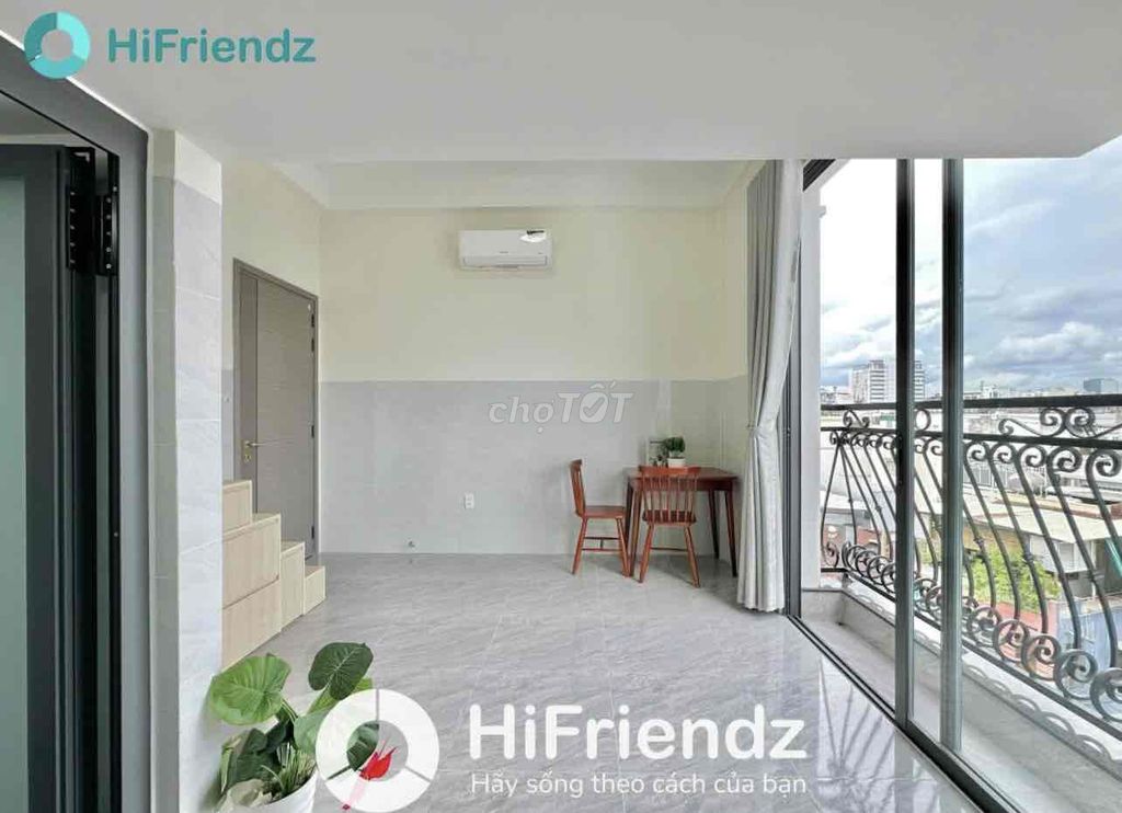 Rent hotel room. New balcony.
