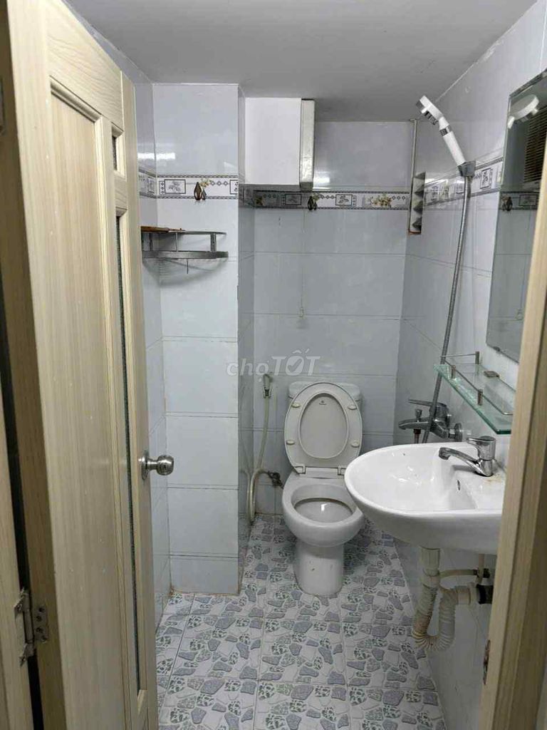Rent out số 15 or Linh Xuân.