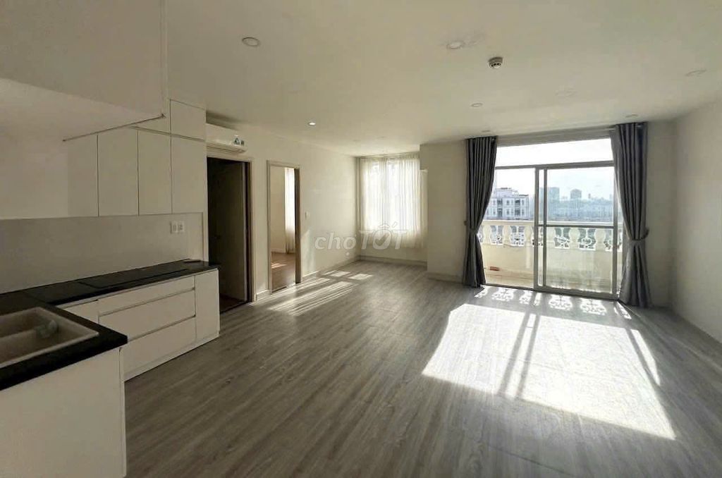 Rent Grand Riverside, Bến Vân Đồn district 4. 82 meters2, 2 bedrooms, price: 16 million a month.