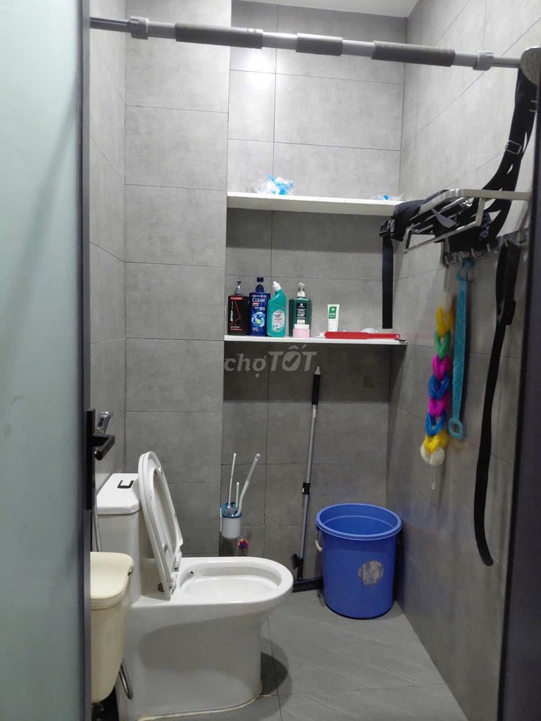Rent an Tân Quý-Pq1 4/4 x 13 M truckhouse
