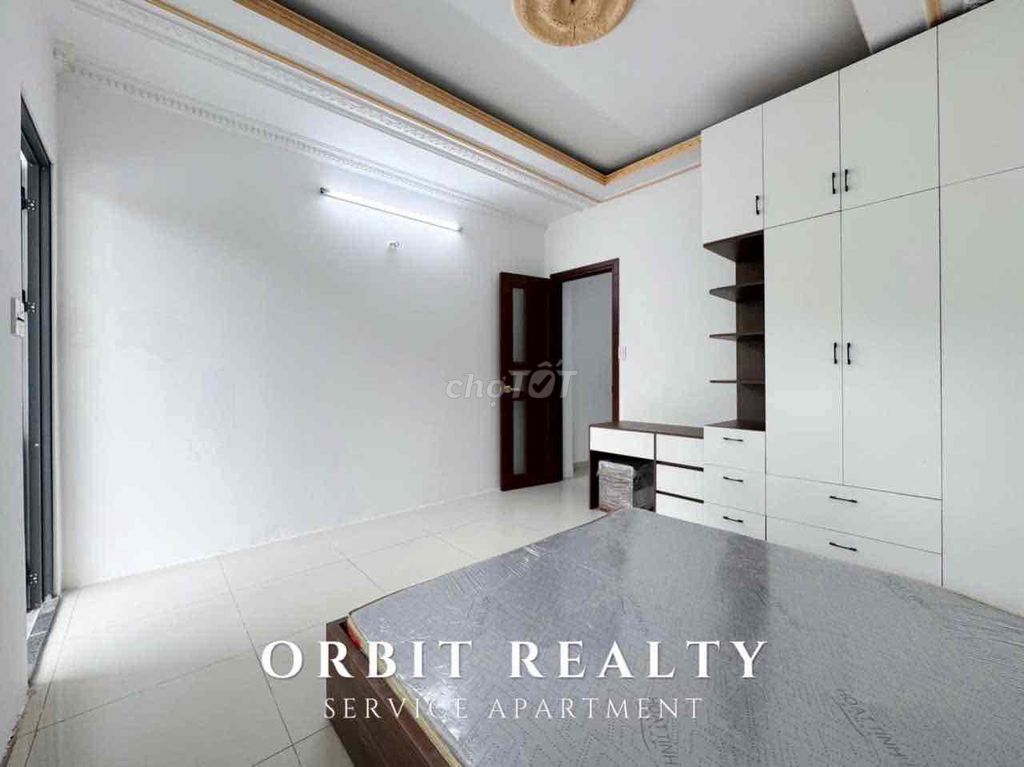 Touching new standard of living - high-end apartment in the middle of a flat.
