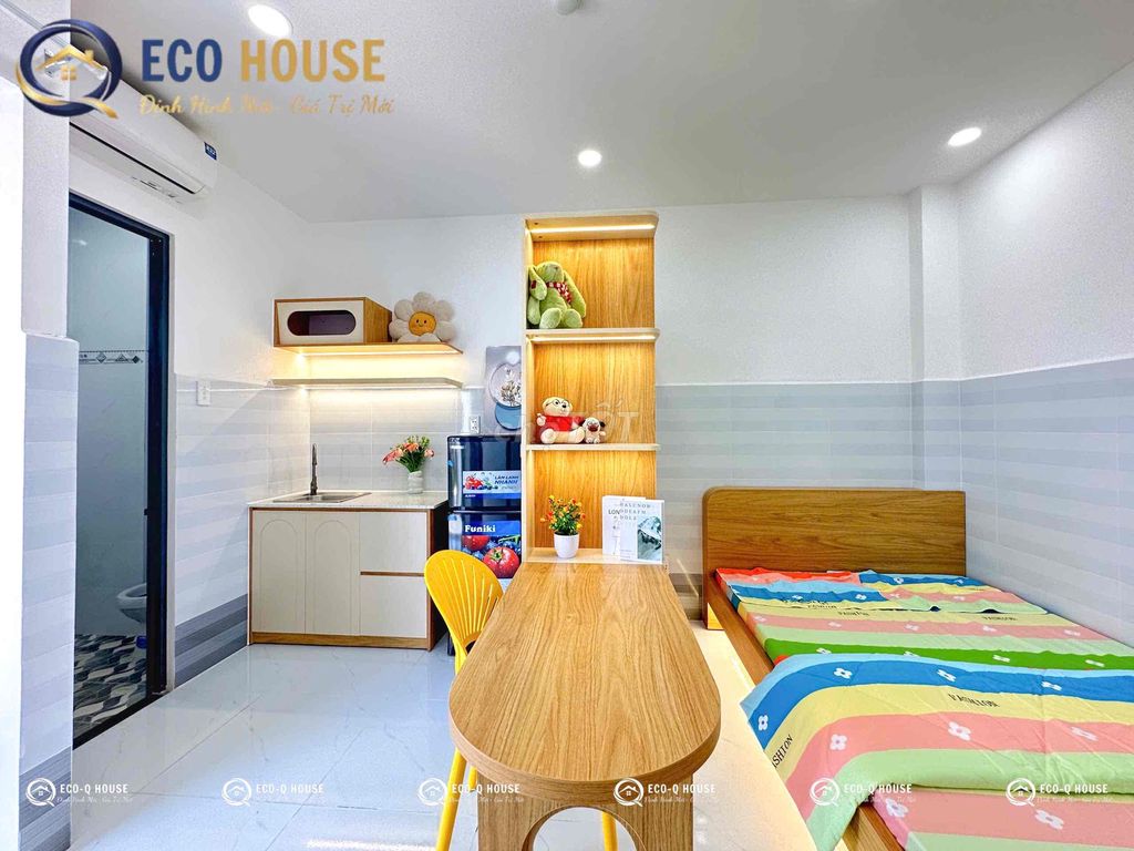 Clear the upper level of services, junior college, District 11 guest.