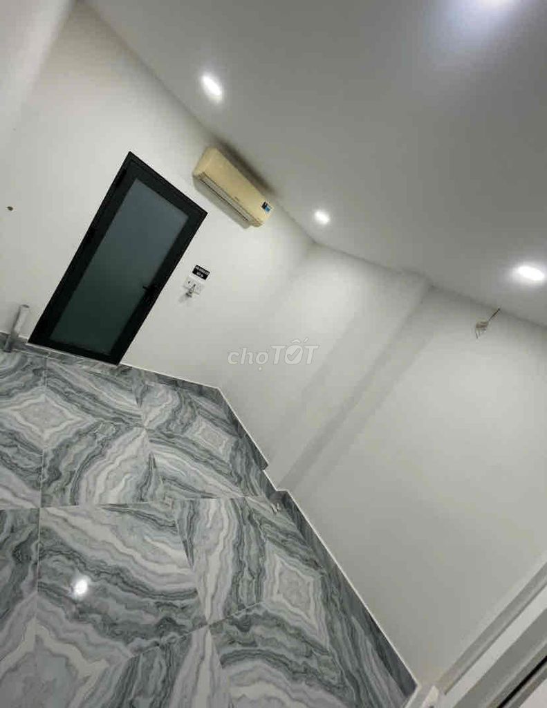 Rent a cool high-end interior apartment.