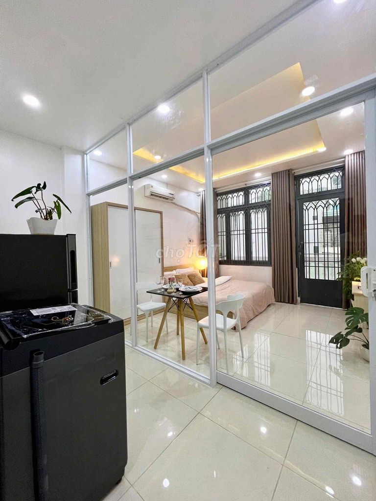 studio 40 M2 right in the 10th District.