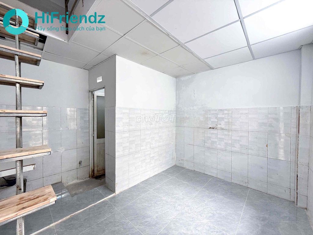 Rooms fit in the business onl near the safe circle, the supermarket go