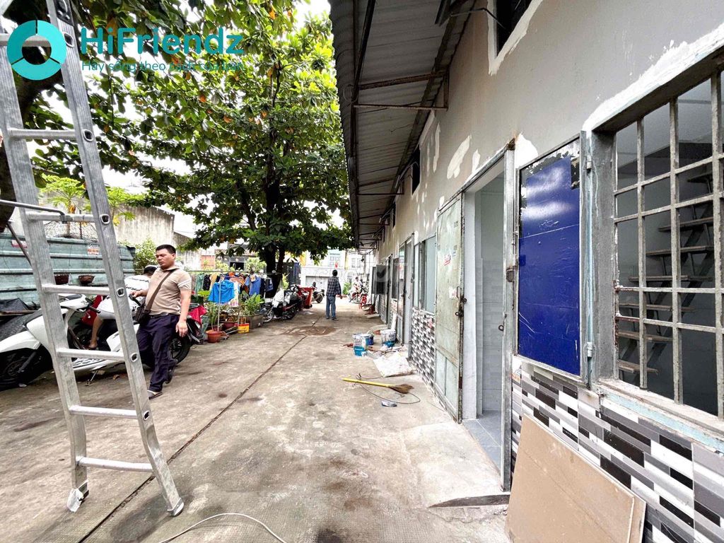 Rooms fit in the business onl near the safe circle, the supermarket go