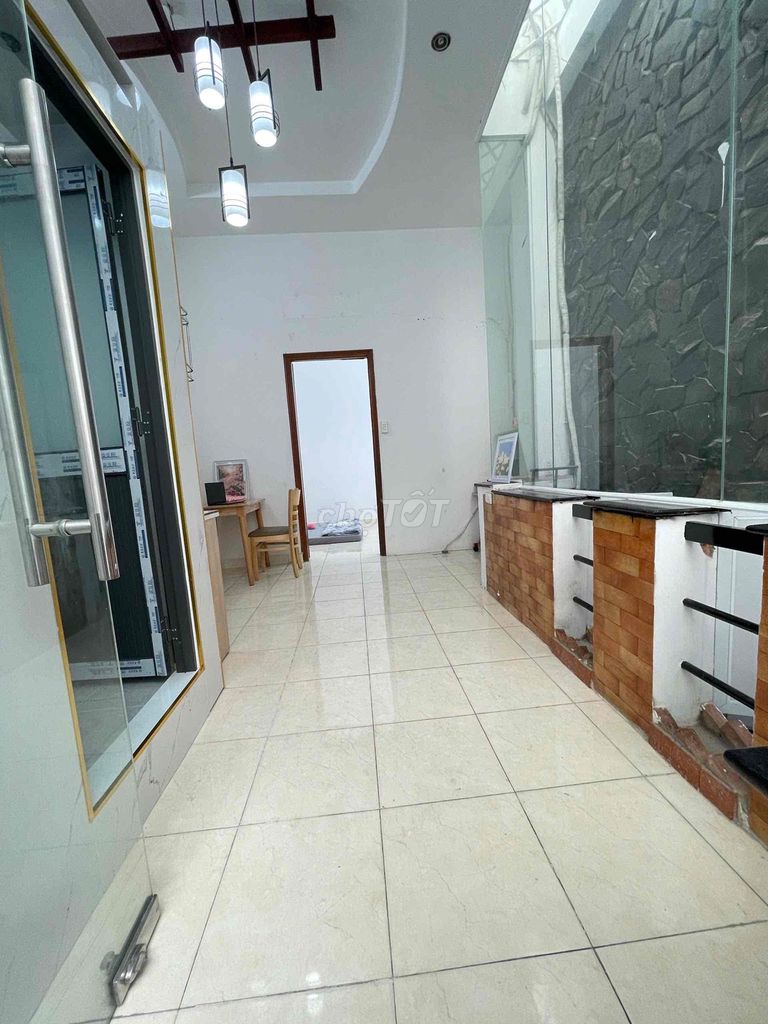 Room service apartments are over 35 meters wide.
