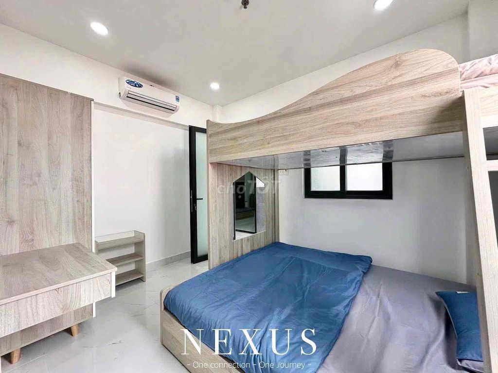 Rent a new room with a full block of furniture near the flower park.
