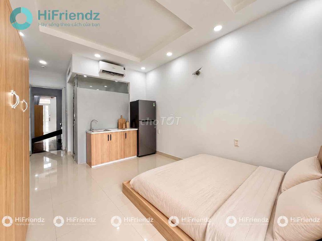 Open the curved apartment at the end of the Phú Nhuận log.
