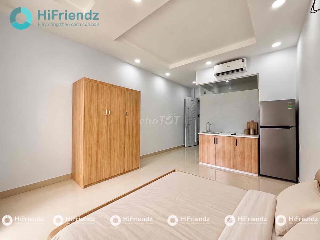 Open the curved apartment at the end of the Phú Nhuận log.