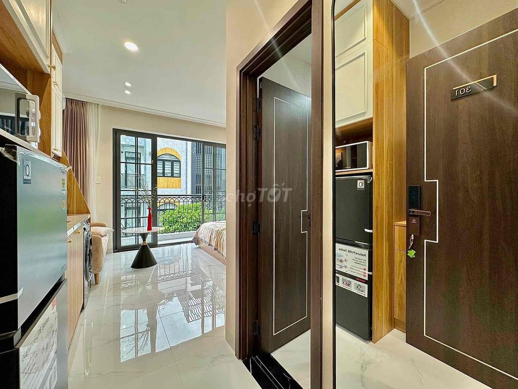 The Studio of the Service Full comfortable right on Hoàng Hoa Thám - Ga T3