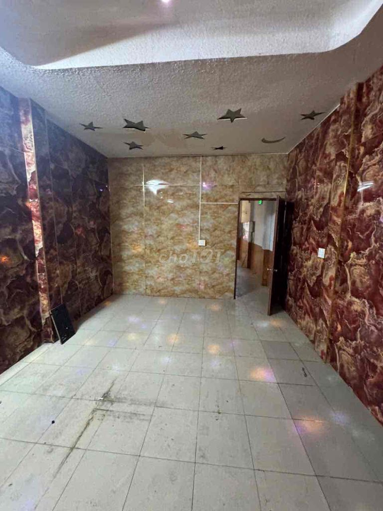 Rent a front house on Lê Văn Thọ Gò Vấp.