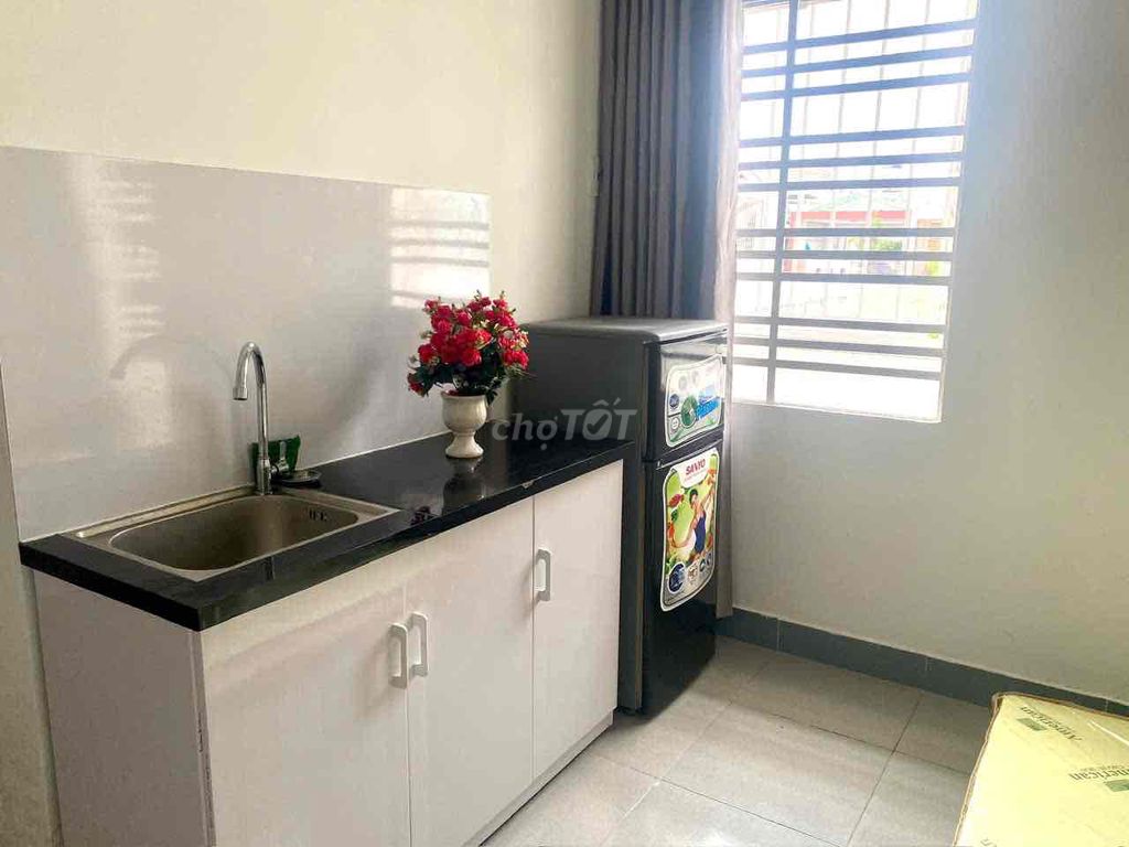 Rent the 7-Tên Lửa suite.