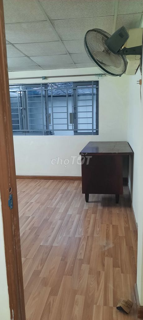 It's the homeowner of 62/63 Lý Chính Thắng.