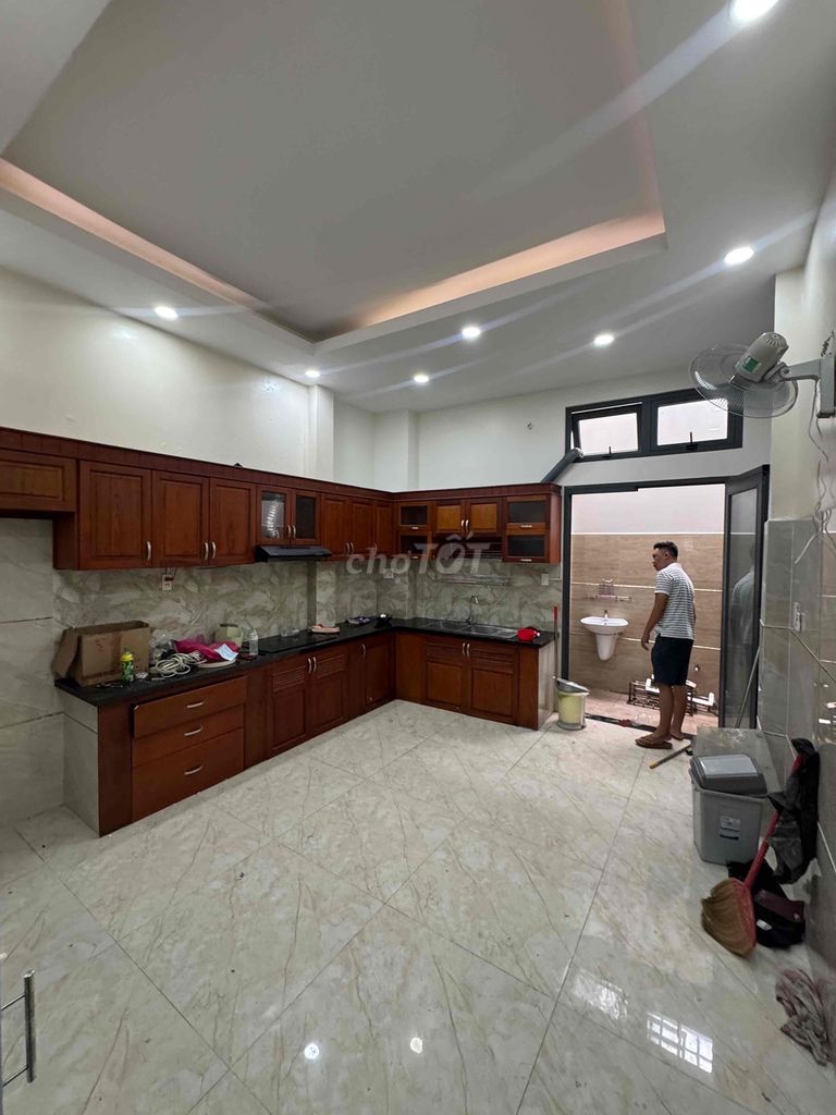 Rent an alley-back house 549/long script 1894 14 Gò Vấp