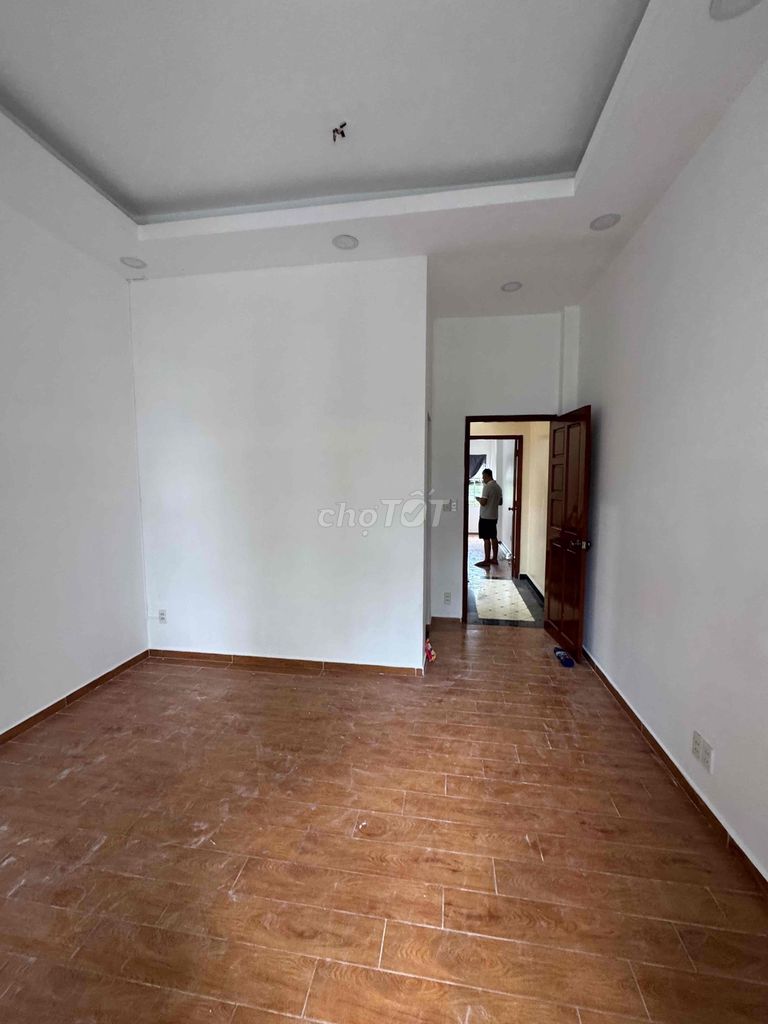 Rent an alley-back house 549/long script 1894 14 Gò Vấp
