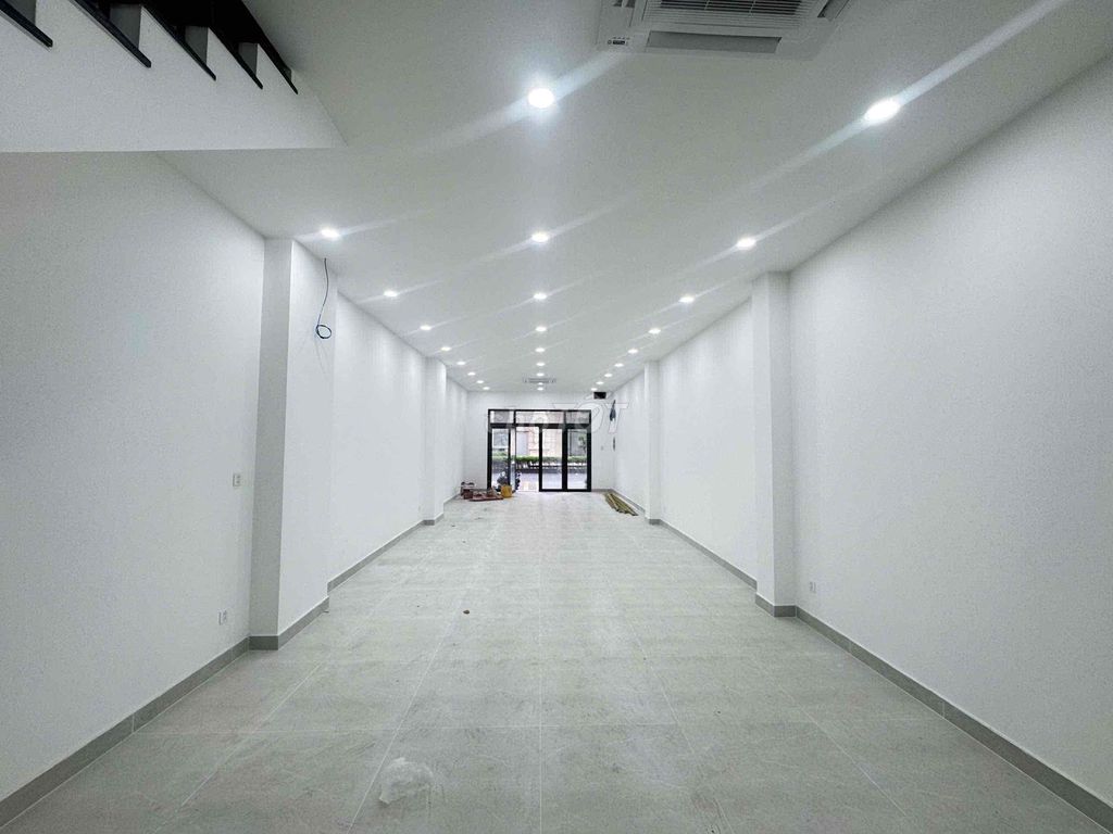 Cityland Parkhills Gò Vấp ground 4th floor with elevators.