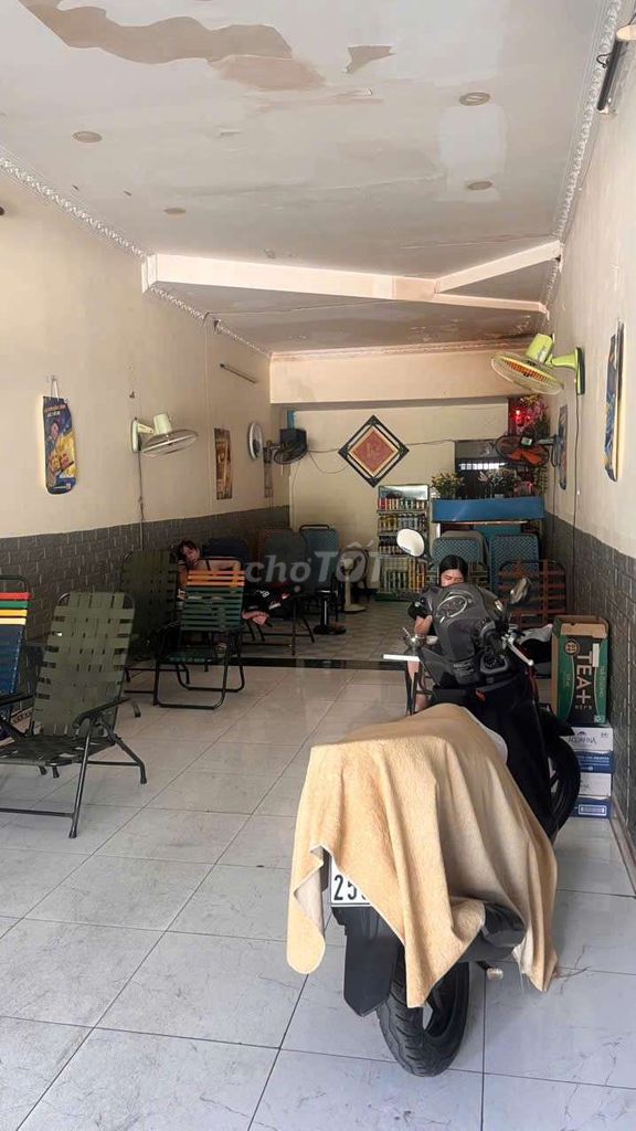 Rent a front house on Hiền Vương.