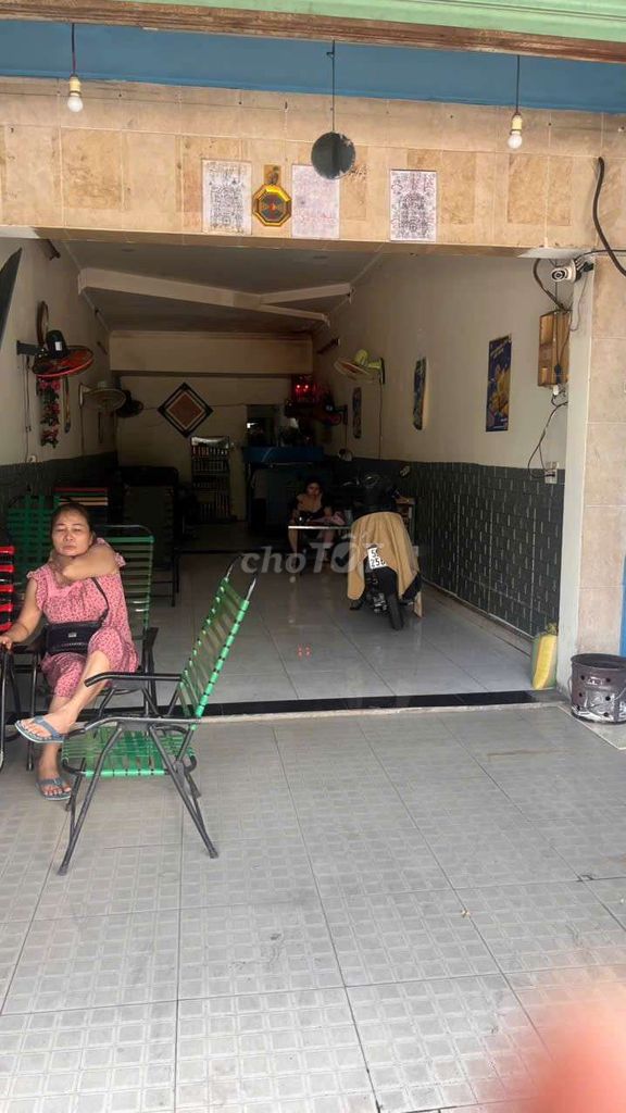 Rent a front house on Hiền Vương.