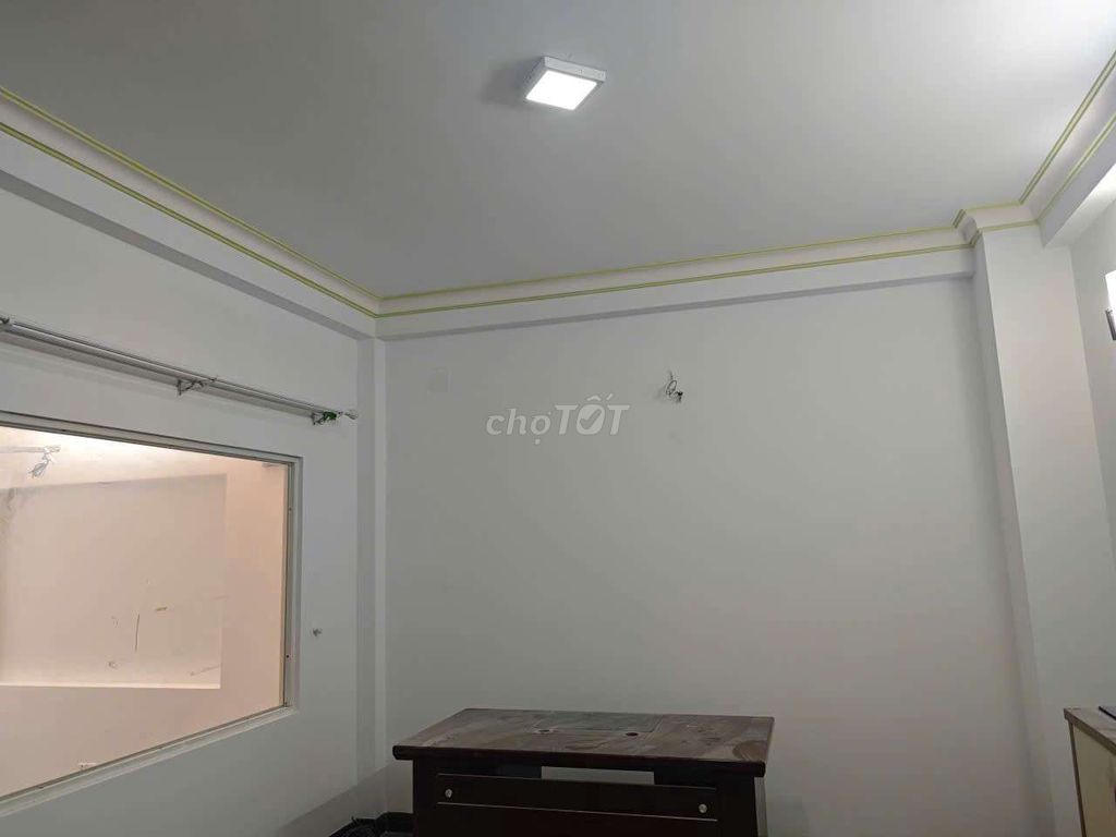 Rent P.tht out of the D.U.S. area 7 x 15.1 MM 4th floor bedroom 4 ws is 15